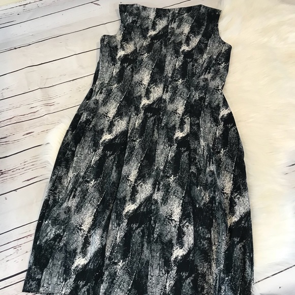 AB Studio size 8 gray, black & white sheath dress - Picture 4 of 6